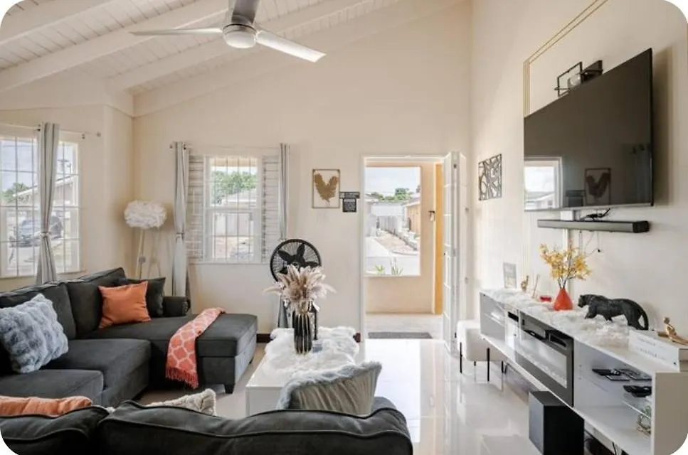 Barefoot Bliss Short Term Rental With Pool In Colbeck Manor Old Harbour