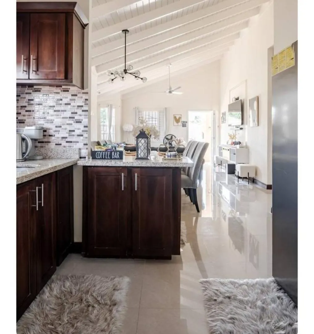Σπίτι διακοπών Barefoot Bliss Short Term Rental With Pool In Colbeck Manor Old Harbour
